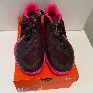 🆕 Nike Women’s Court Air Zoom Vapor Pro HC Shows Size 9.5 NIB